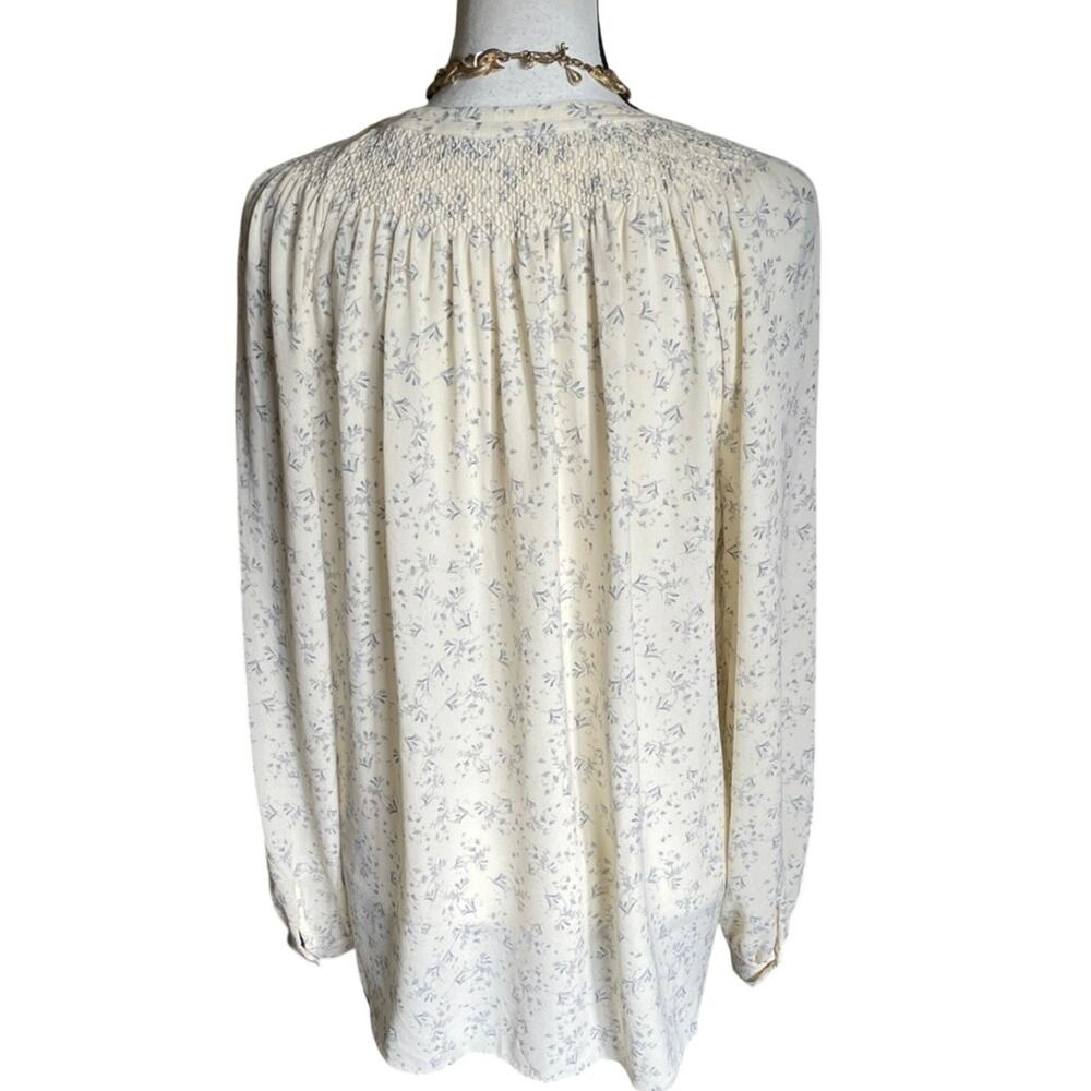 Vince Silk Buttercream & Gray Floral Long-Sleeve Blouse Top M 6 8 Pintucking - Picture 7 of 16